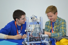 КГУ приглашает школьников в мир изобретательства и робототехники