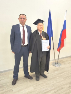 Профессору Альберту Борисовичу Брут–Бруляко вручили знак отличия «Почетный профессор КГУ»